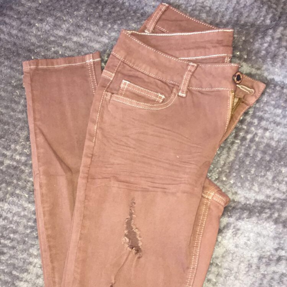Ripped Skinny Jeans